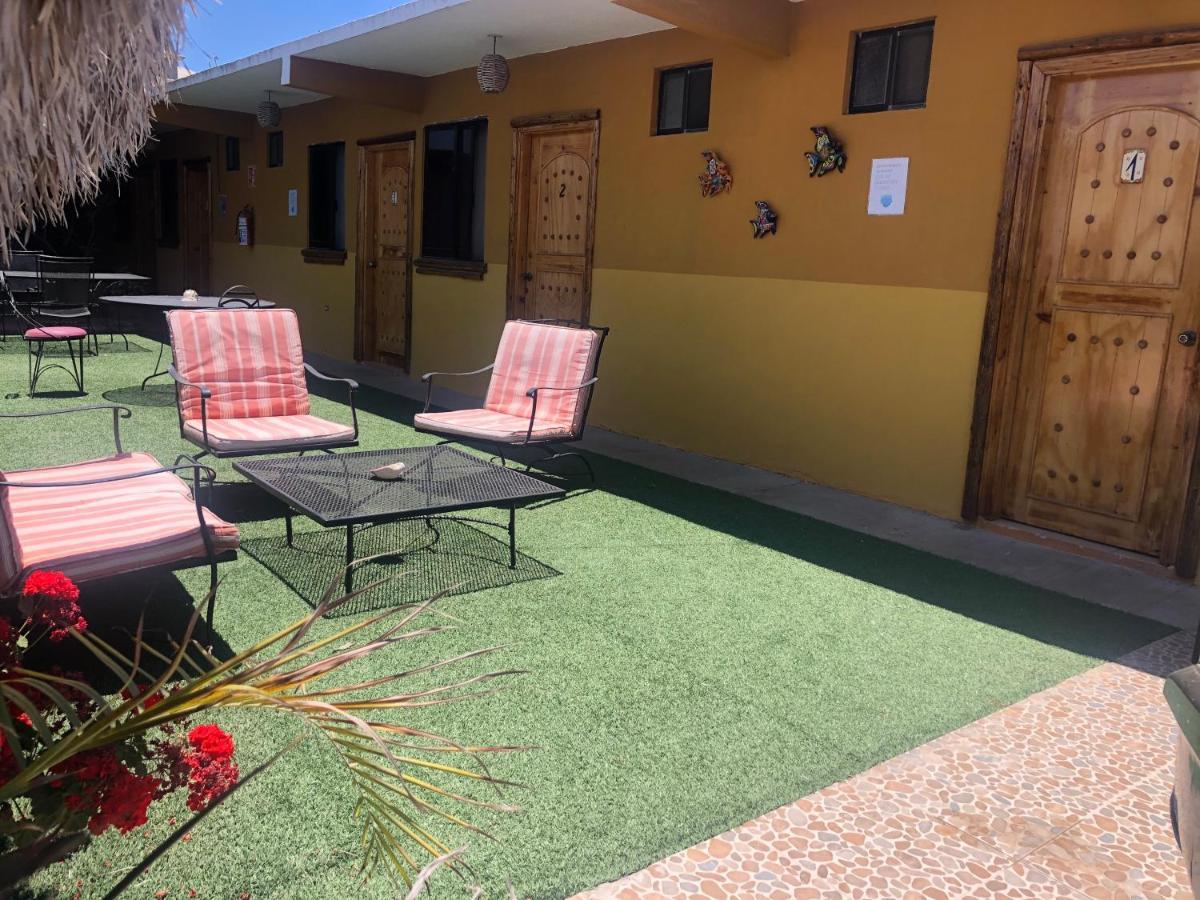 Hotel Isabela, Mag Bay Puerto San Carlos Ngoại thất bức ảnh
