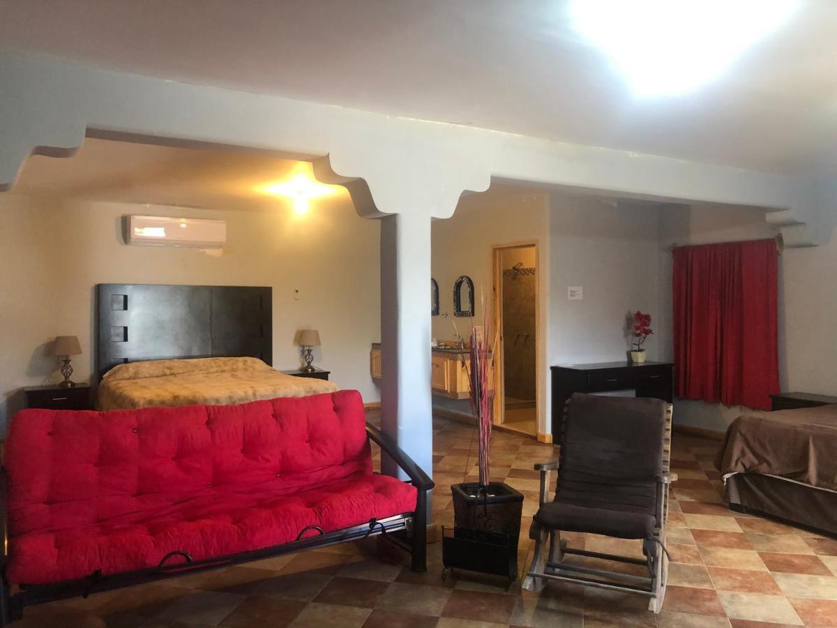 Hotel Isabela, Mag Bay Puerto San Carlos Ngoại thất bức ảnh